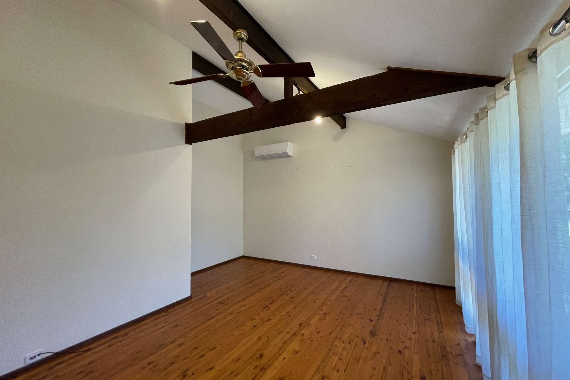 16 Paulwood Avenue, Winmalee, NSW 2777 AUS
