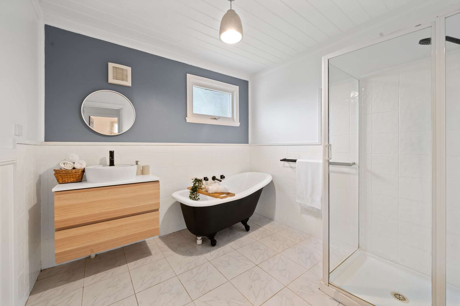 4 Backhouse Street, Wentworth Falls, NSW 2782 AUS