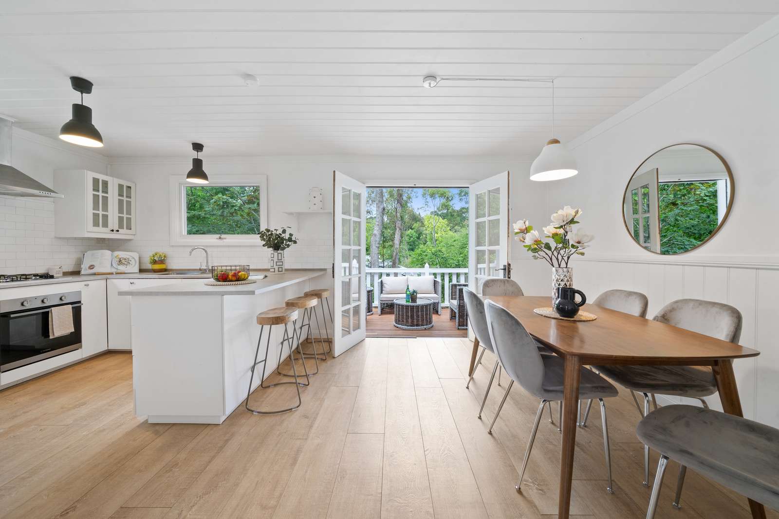 4 Backhouse Street, Wentworth Falls, NSW 2782 AUS