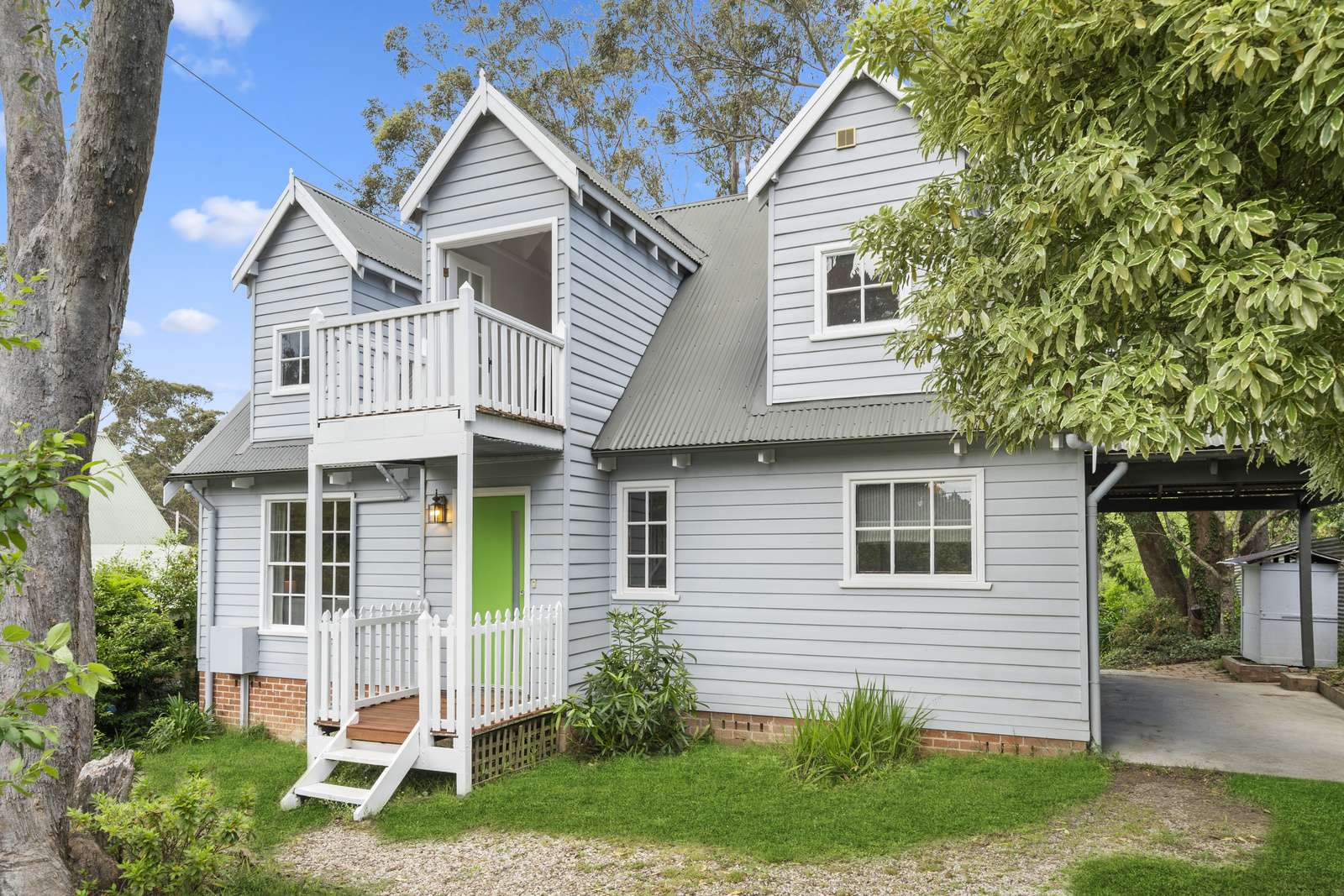 4 Backhouse Street, Wentworth Falls, NSW 2782 AUS