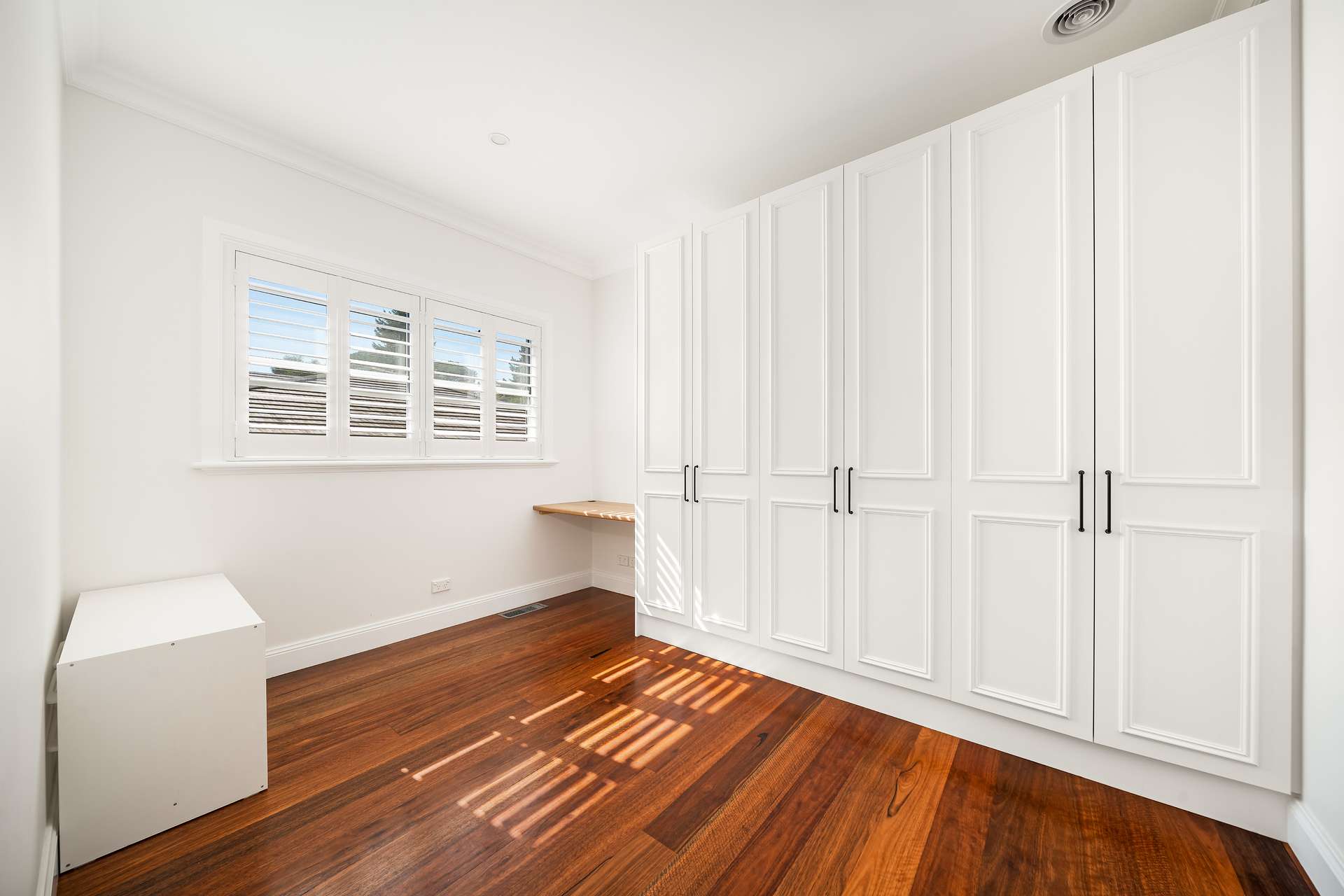 9 Sturt Street, Blackheath, NSW 2785 AUS