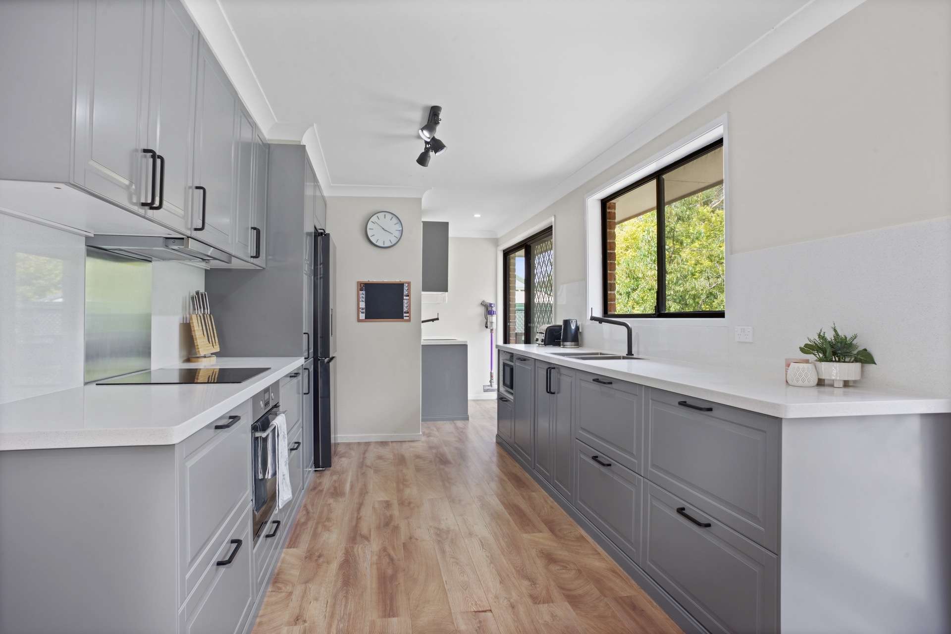 20 Derain Crescent, Hazelbrook, NSW 2779 AUS