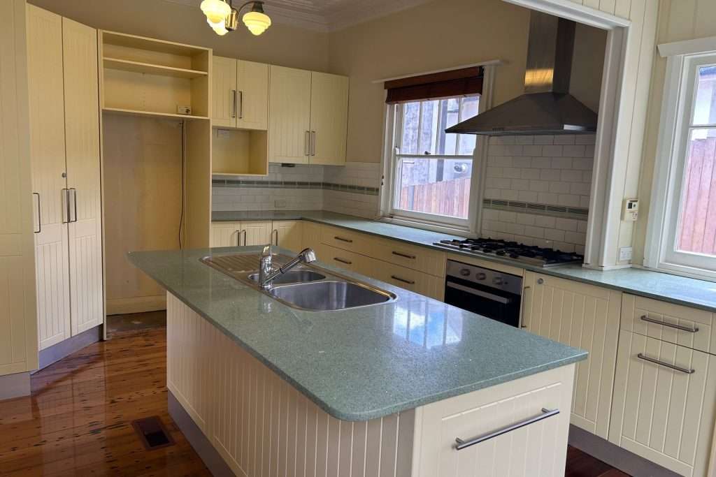 3 Dora Street, Katoomba, NSW 2780 AUS