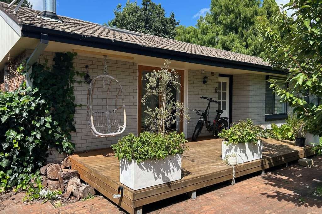 14 Cook Road, Wentworth Falls, NSW 2782 AUS