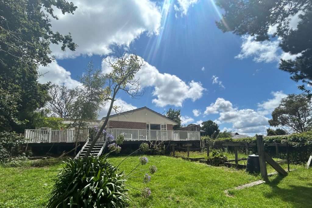 14 Cook Road, Wentworth Falls, NSW 2782 AUS
