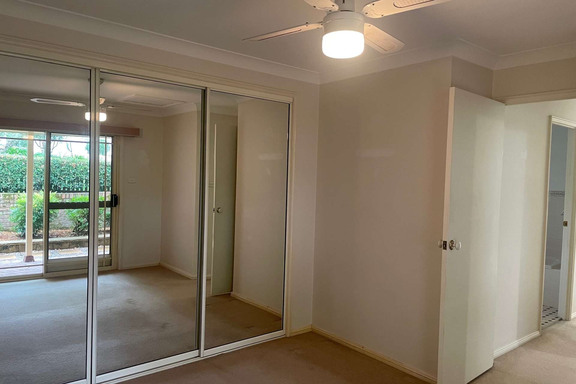 4 Holland Street, Springwood, NSW 2777 AUS