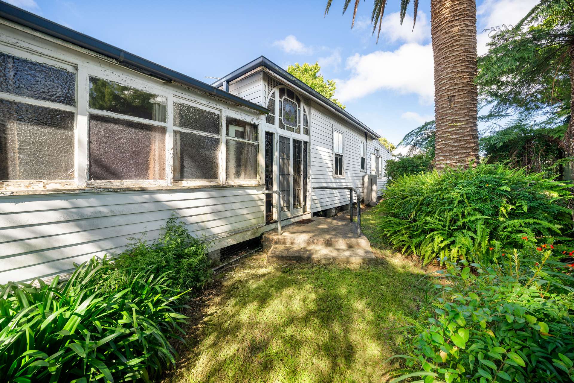 6 Winbourne Road, Hazelbrook, NSW 2779 AUS