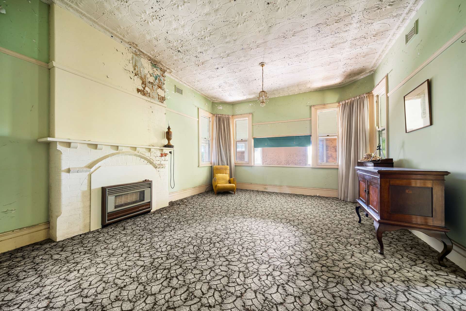 6 Winbourne Road, Hazelbrook, NSW 2779 AUS