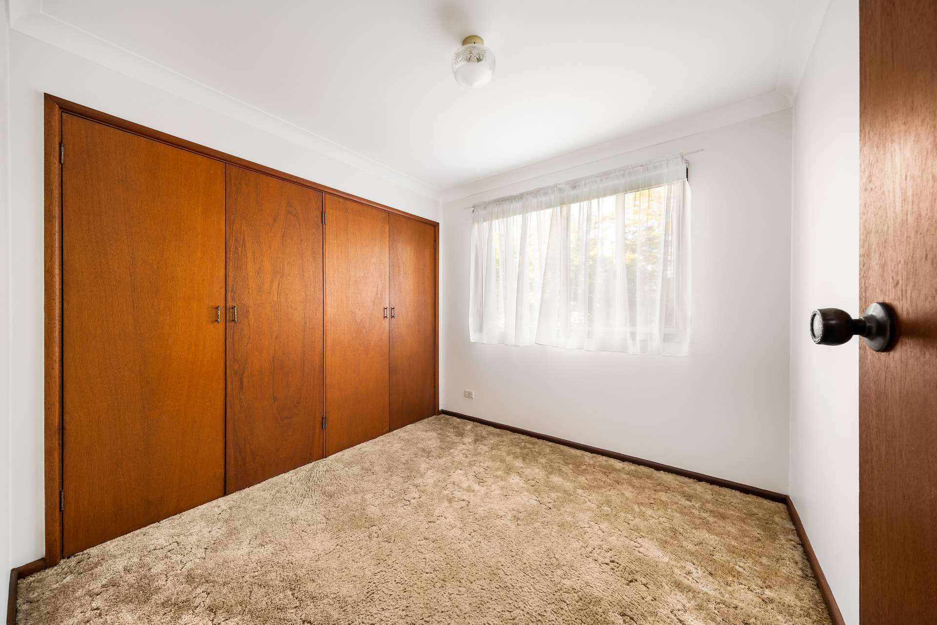 27 Statham Avenue, Faulconbridge, NSW 2776 AUS