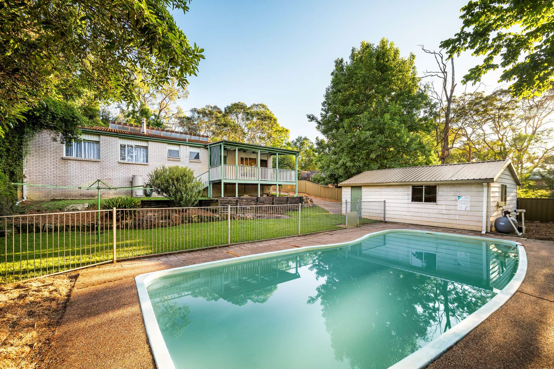27 Statham Avenue, Faulconbridge, NSW 2776 AUS