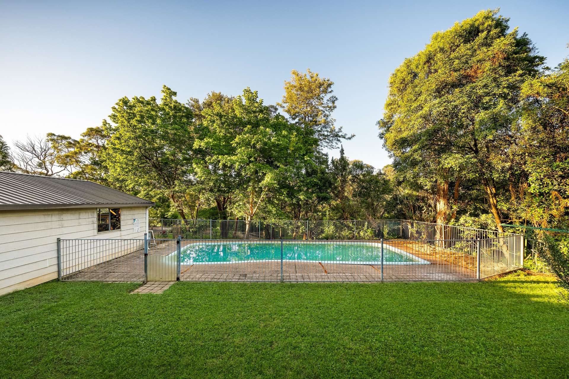 27 Statham Avenue, Faulconbridge, NSW 2776 AUS