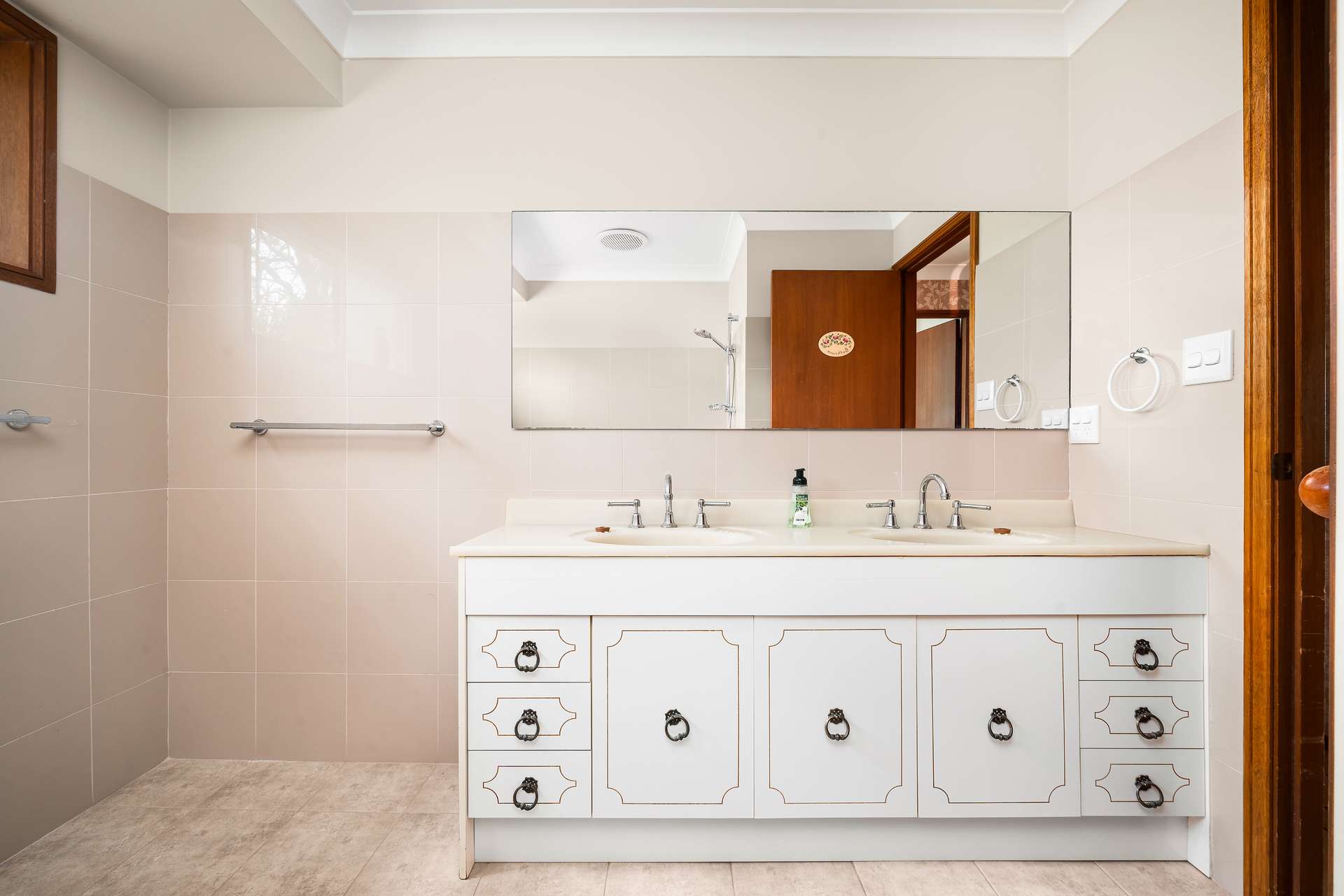 74 Lee Road, Winmalee, NSW 2777 AUS