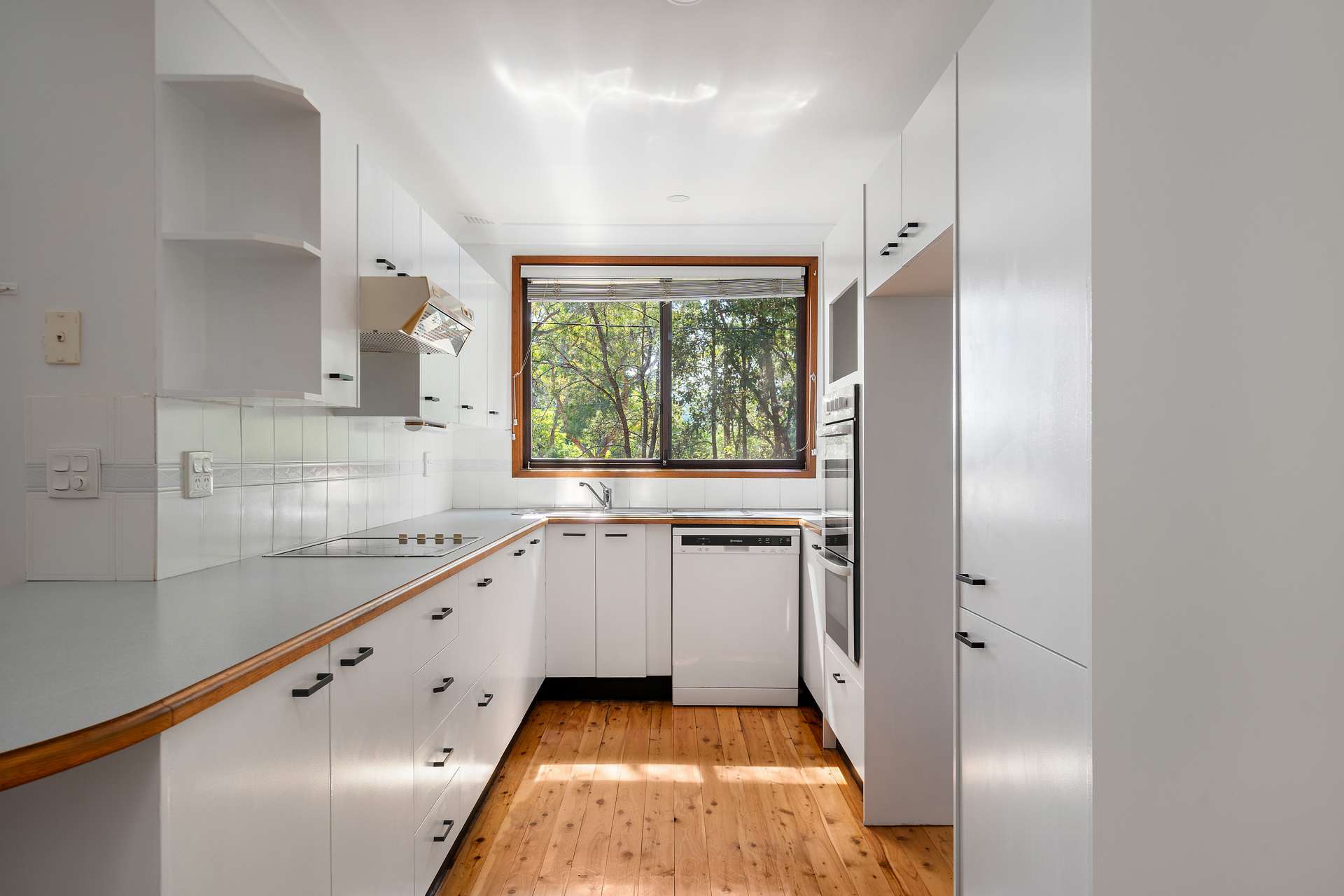 100 Glenbrook Road, Glenbrook, NSW 2773 AUS