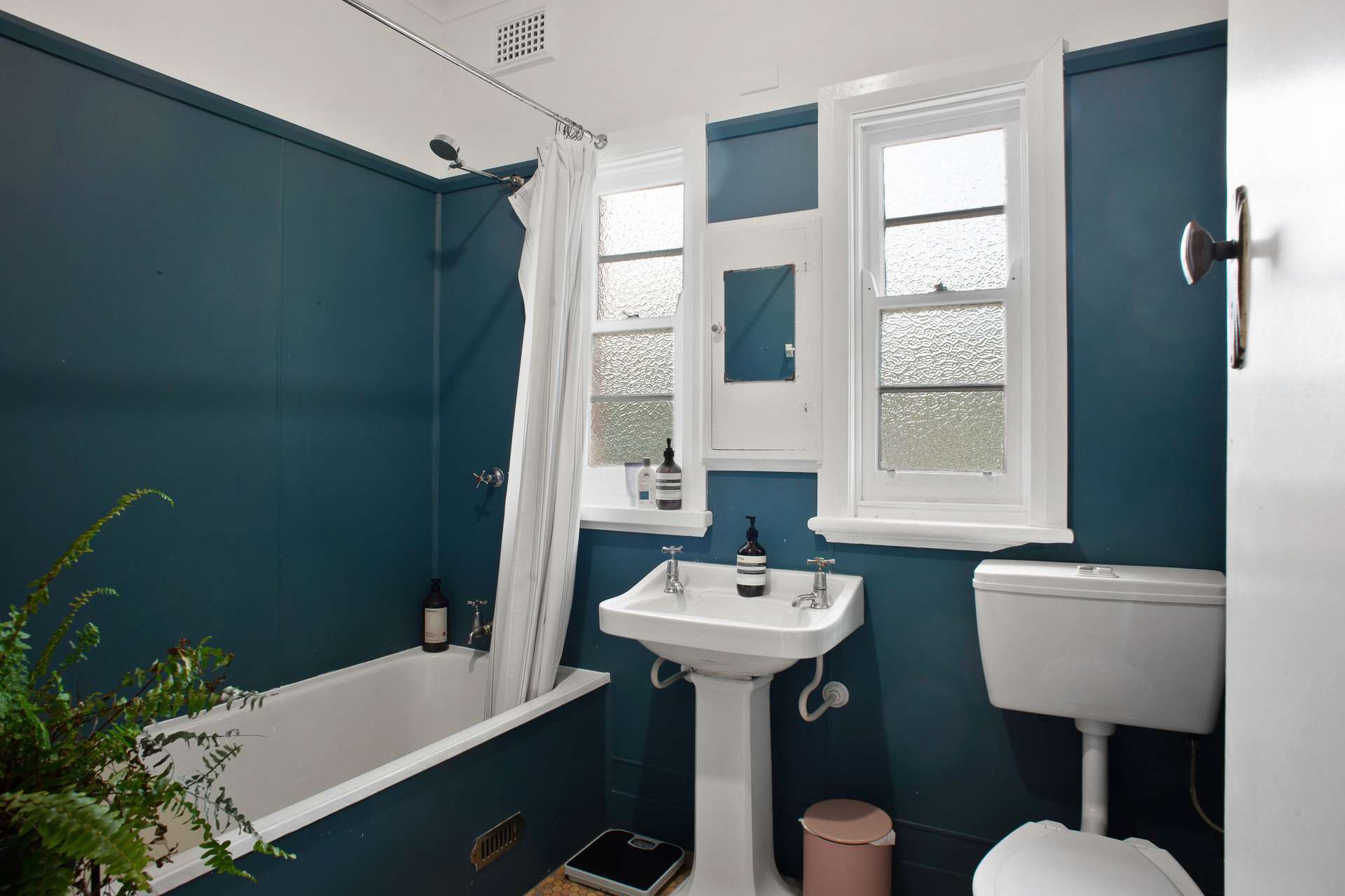 22 Clissold Street, Katoomba, NSW 2780 AUS