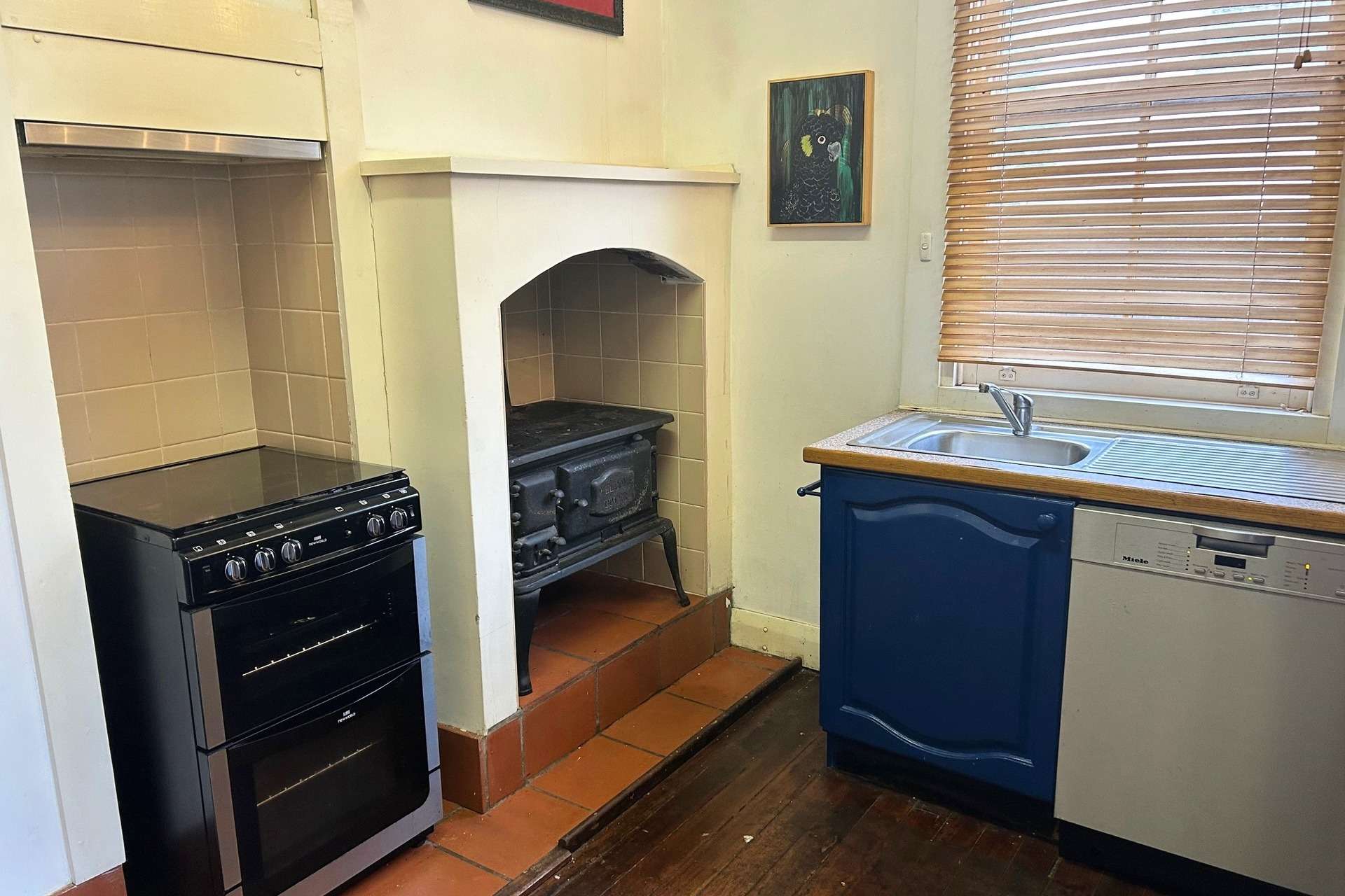 25 Walgett Street, Katoomba, NSW 2780 AUS