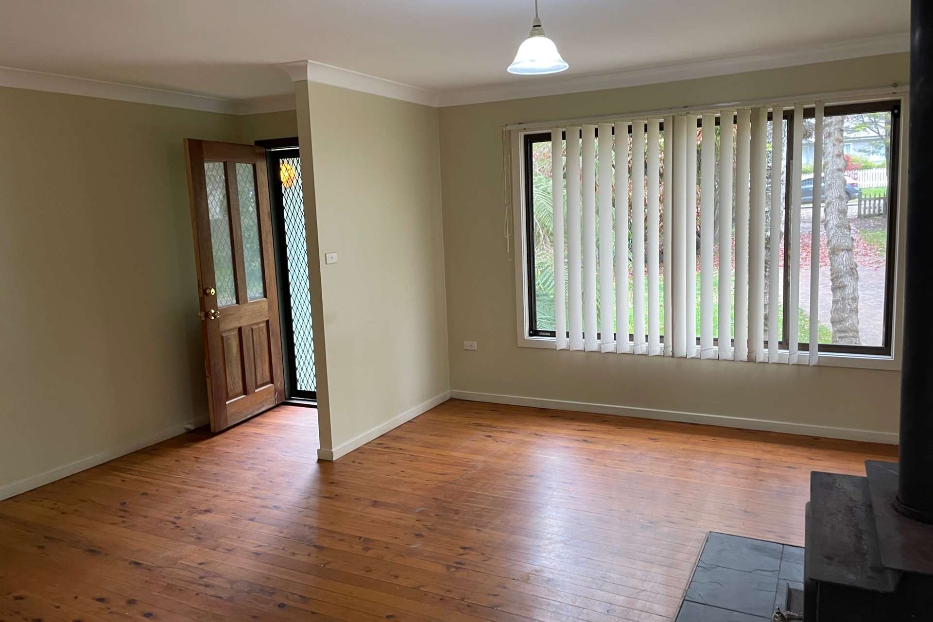 9 Backhouse Street, Wentworth Falls, NSW 2782 AUS