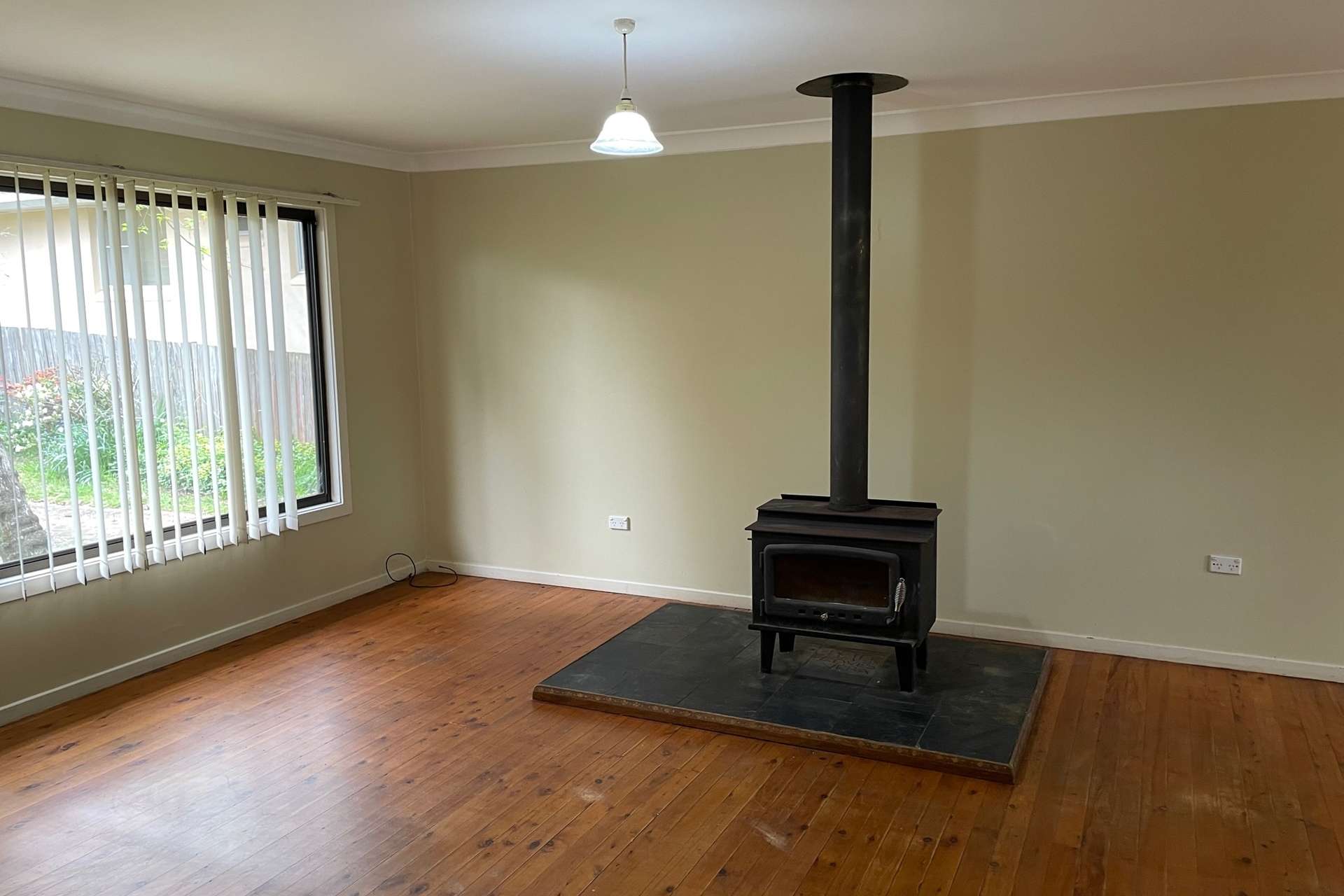 9 Backhouse Street, Wentworth Falls, NSW 2782 AUS