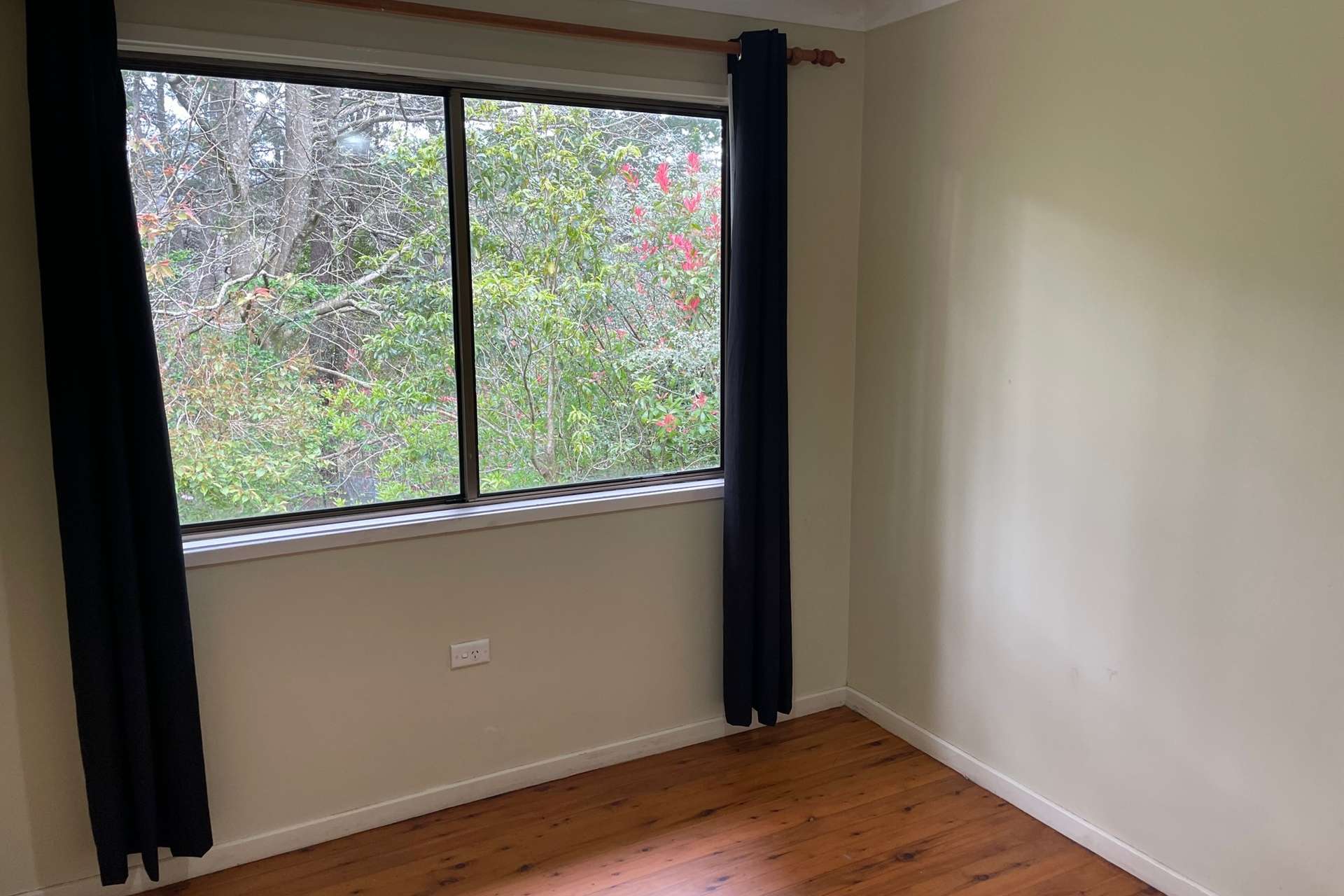 9 Backhouse Street, Wentworth Falls, NSW 2782 AUS