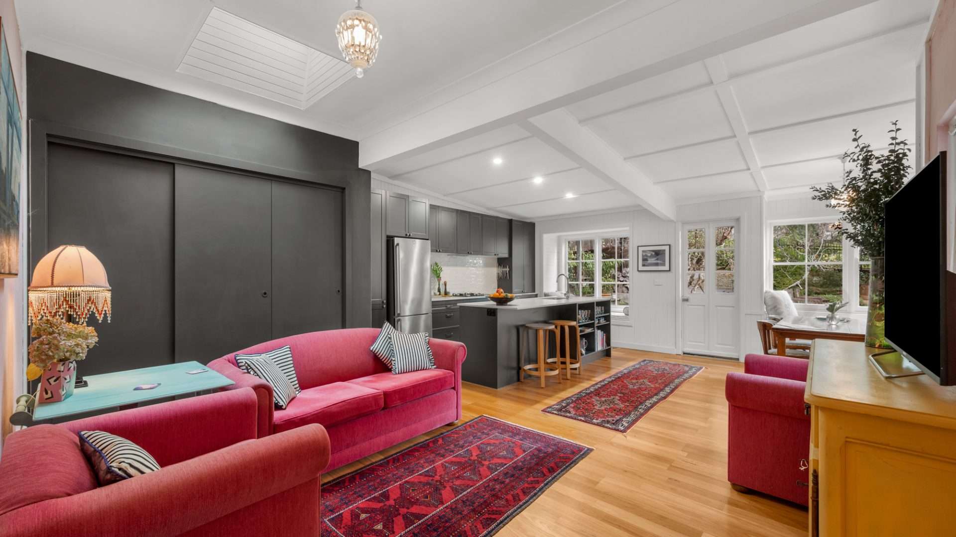 15 Blaxland Avenue, Leura, NSW 2780 AUS