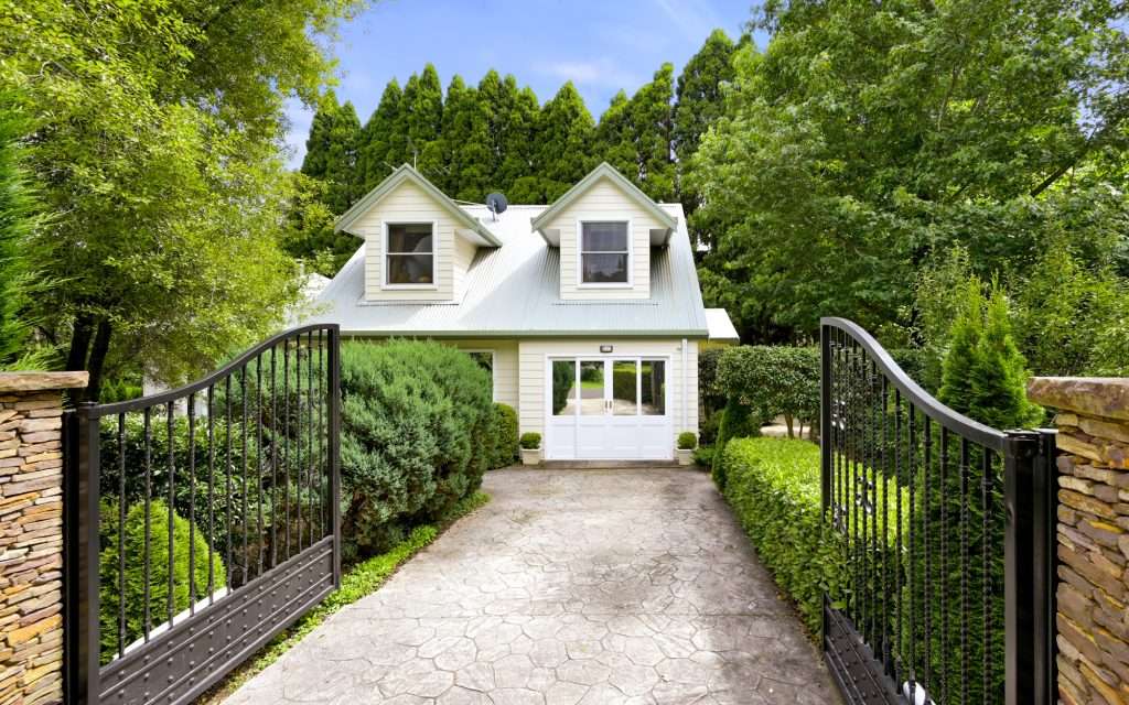 107 Gladstone Road, Leura, NSW 2780 AUS