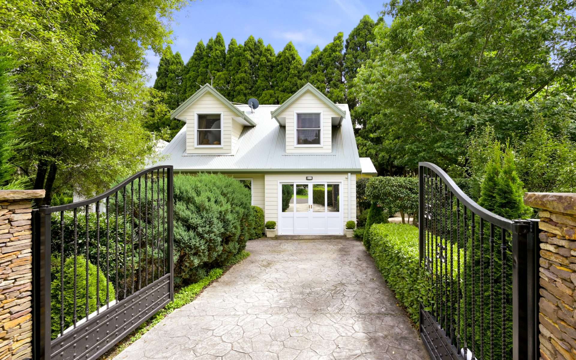 107 Gladstone Road, Leura, NSW 2780 AUS