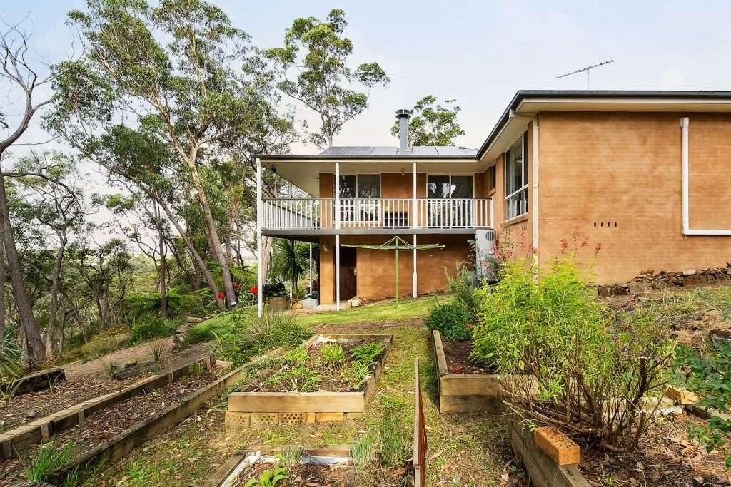 31 Lysiana Road, Woodford - Thumbnail 6