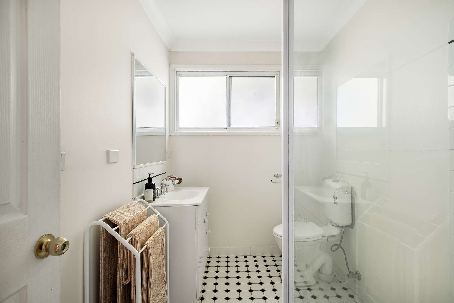 110 Blaxland Road, Wentworth Falls, NSW 2782 AUS