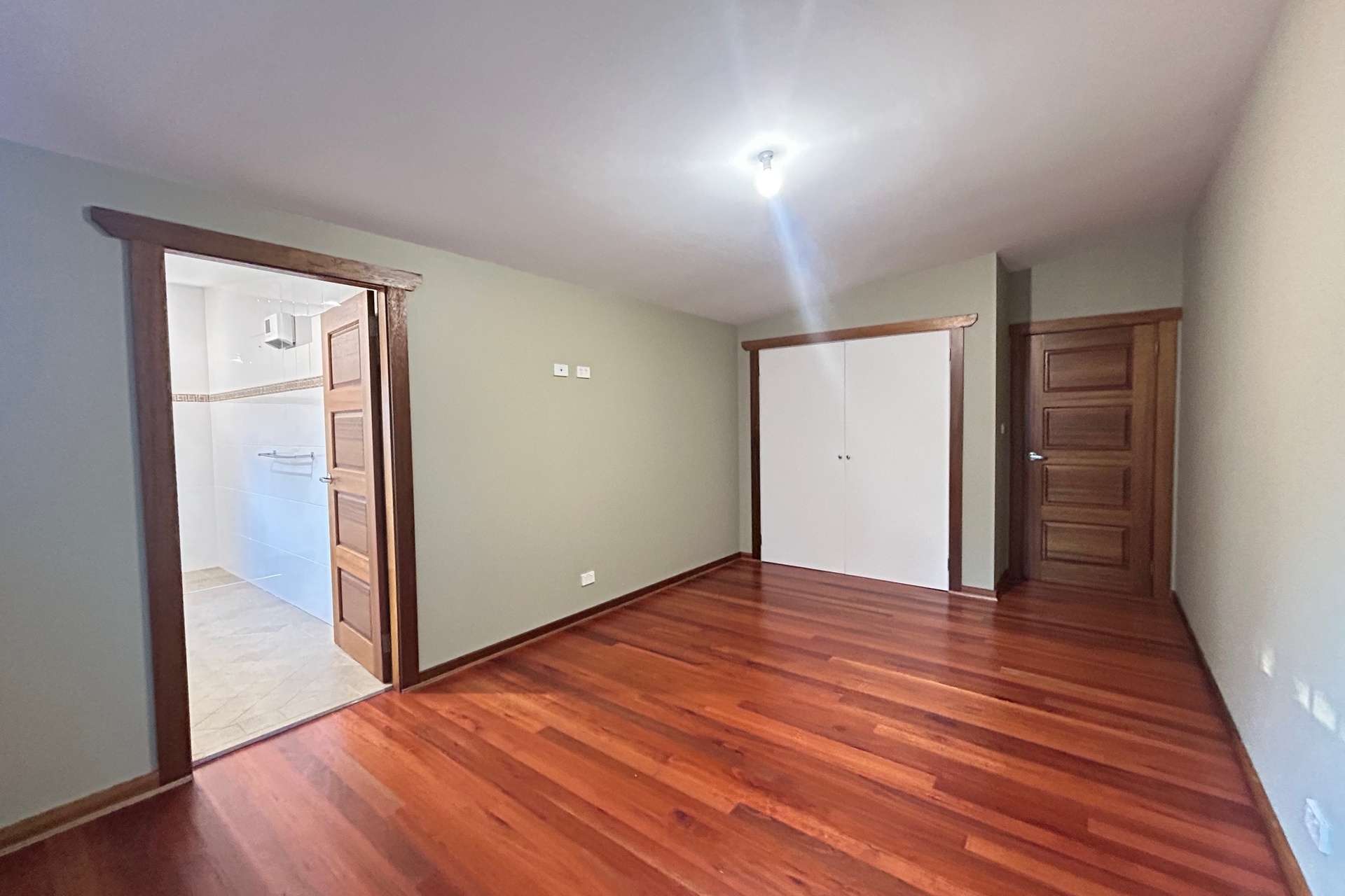 7 Lyle Street, Wentworth Falls, NSW 2782 AUS