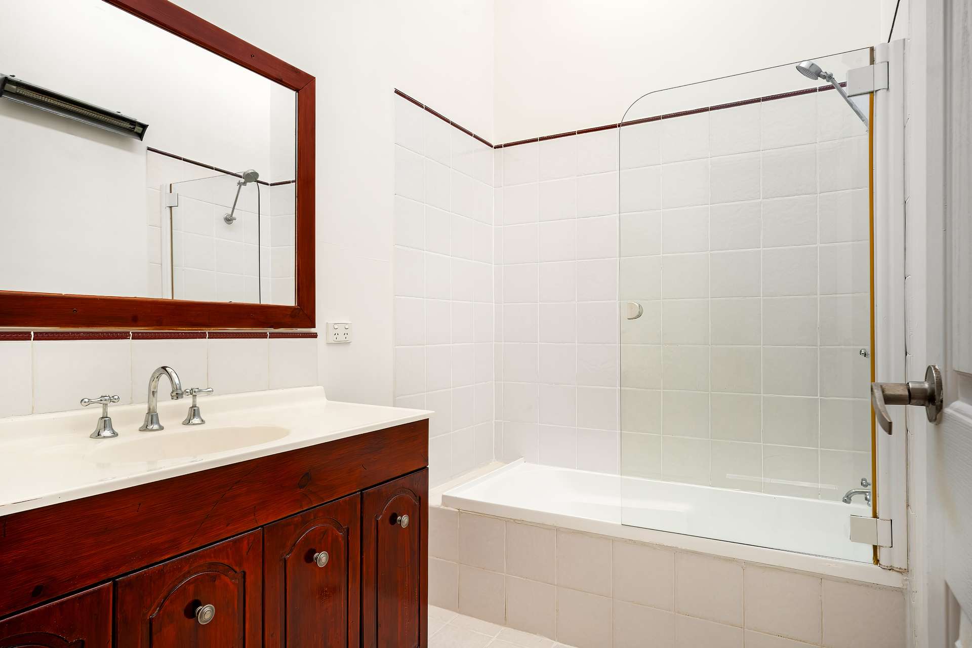 24 Catherine Crescent, Blaxland, NSW 2774 AUS