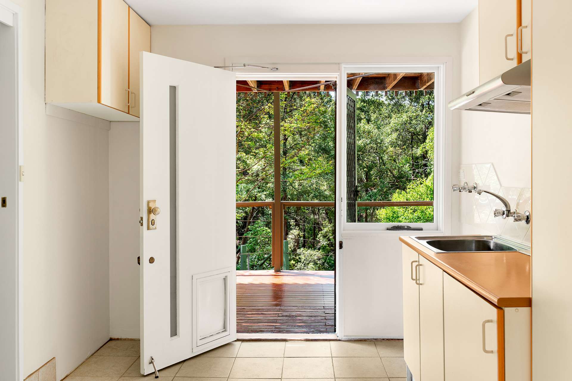 24 Catherine Crescent, Blaxland, NSW 2774 AUS