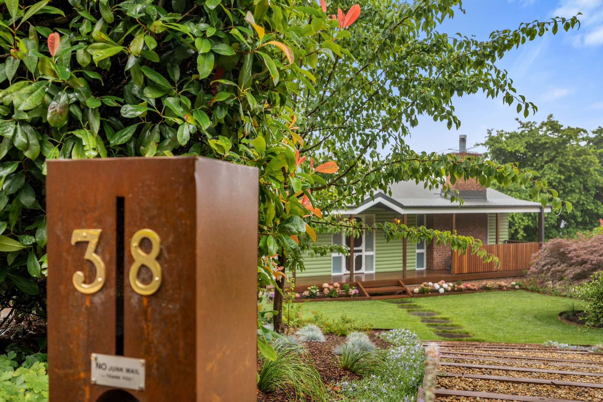 38 Claines Crescent, Wentworth Falls, NSW 2782 AUS