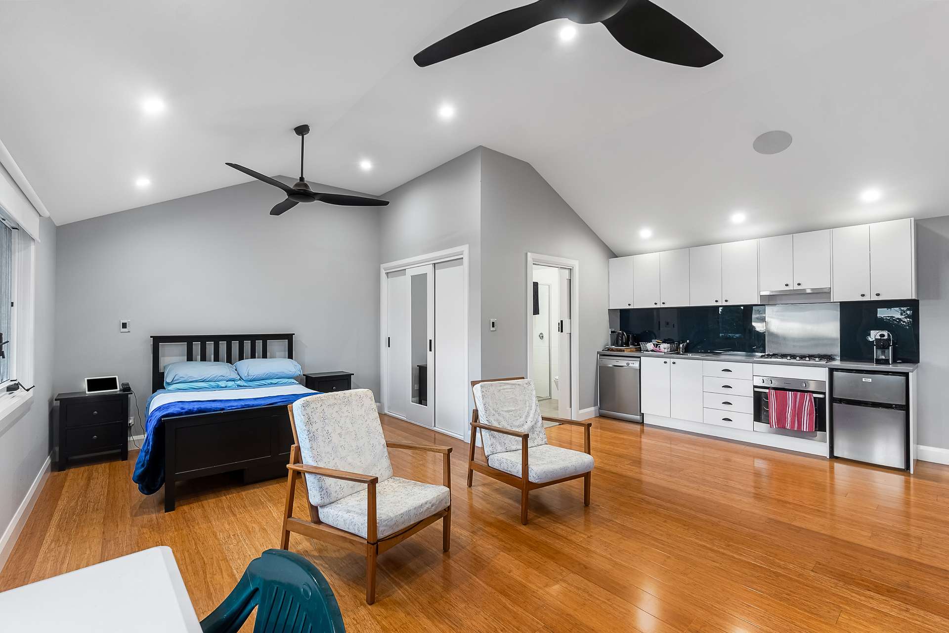 15 Homedale Street, Springwood, NSW 2777 AUS