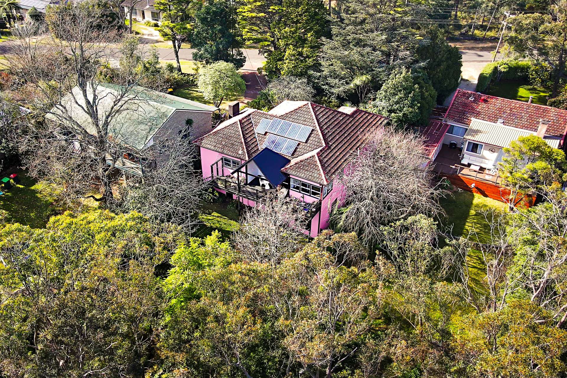 29 Genevieve Road, Bullaburra, NSW 2784 AUS