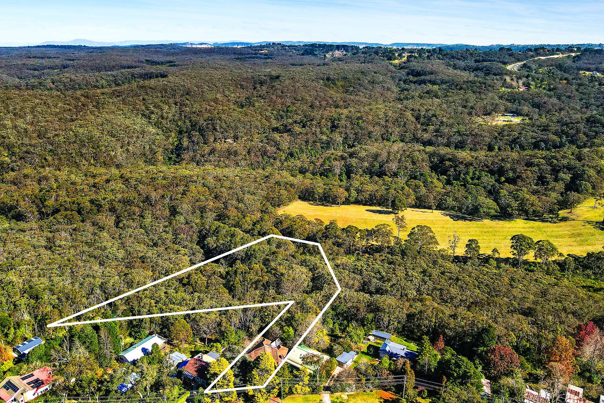 29 Genevieve Road, Bullaburra, NSW 2784 AUS