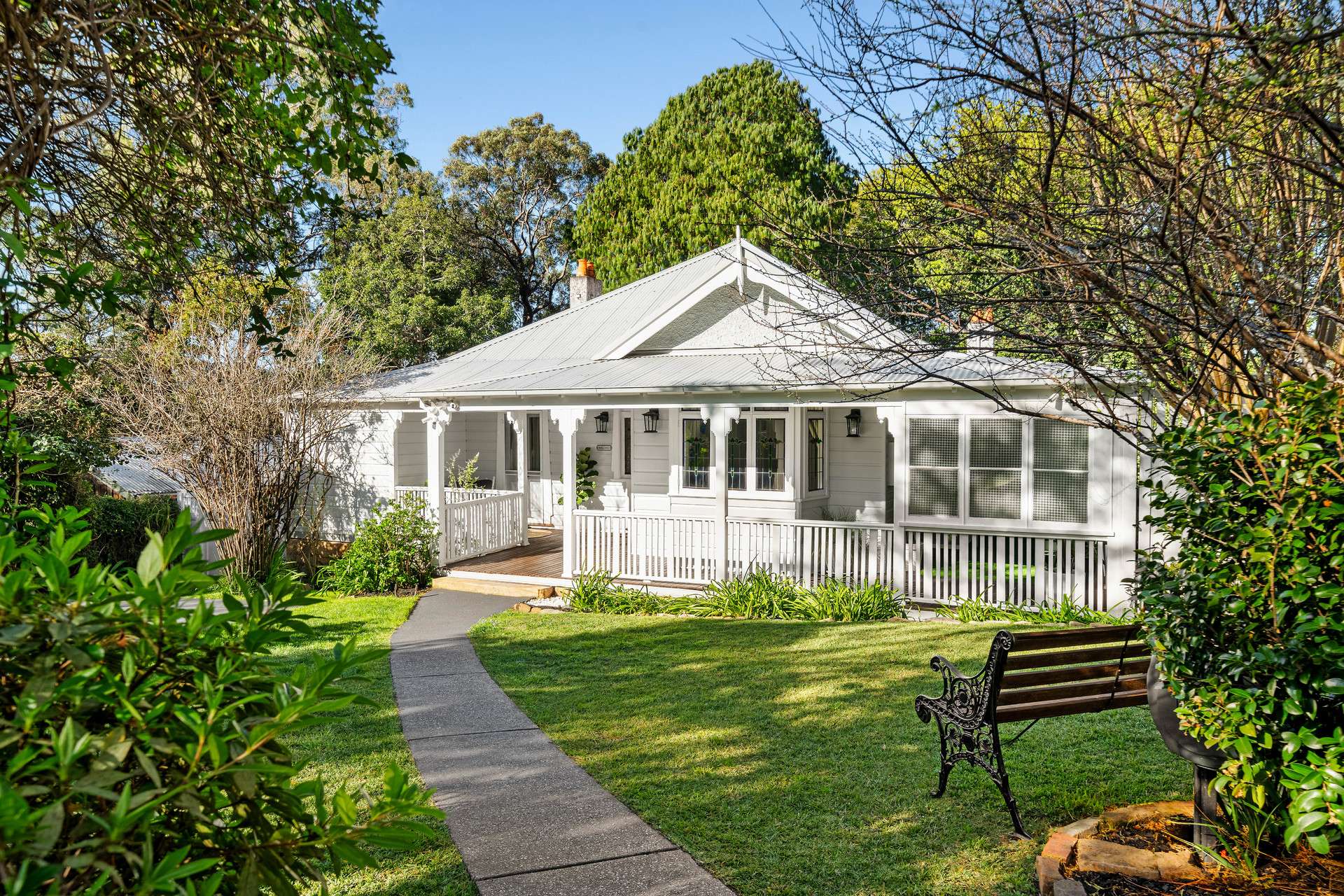 23 Moorecourt Avenue, Springwood, NSW 2777 AUS
