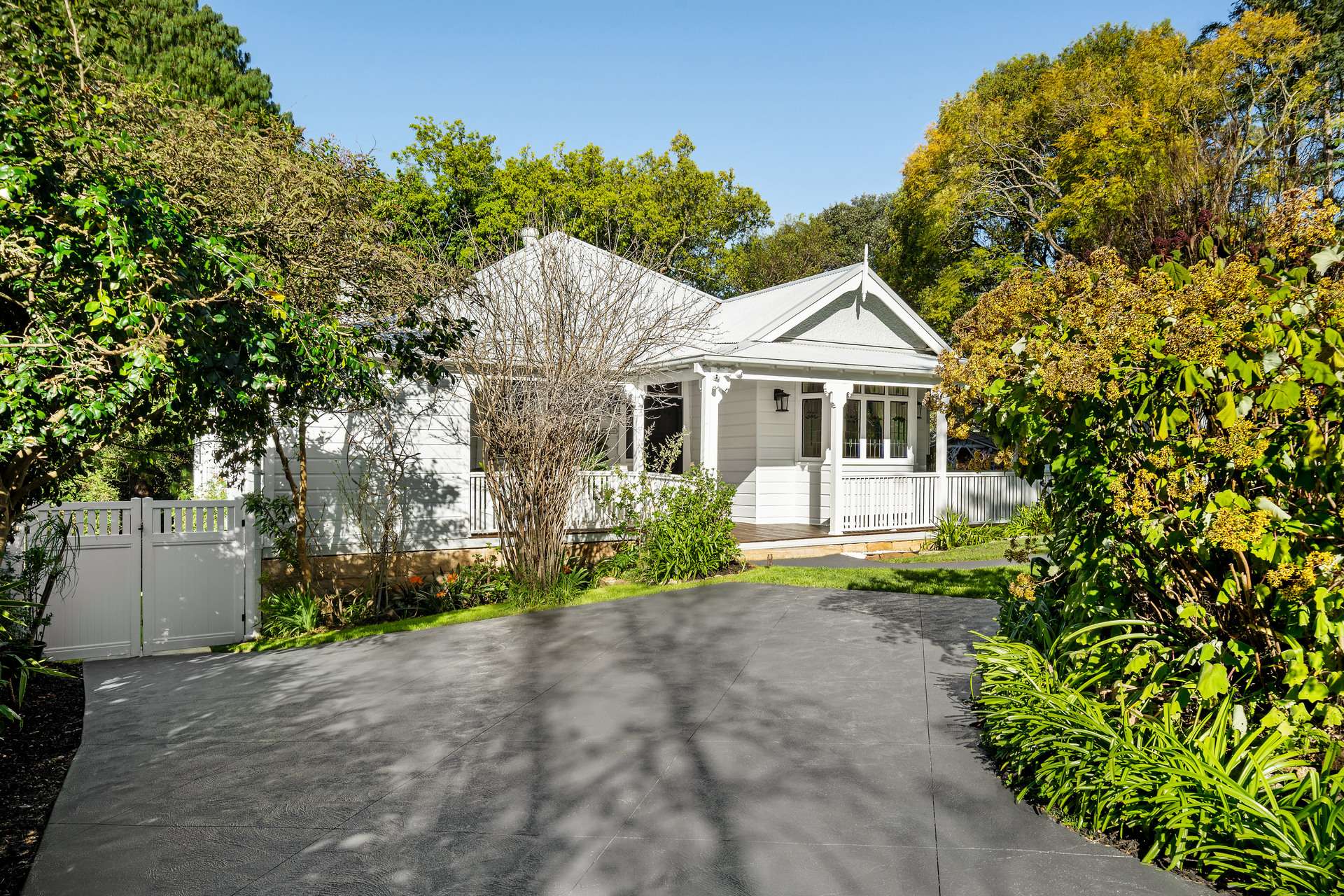 23 Moorecourt Avenue, Springwood, NSW 2777 AUS