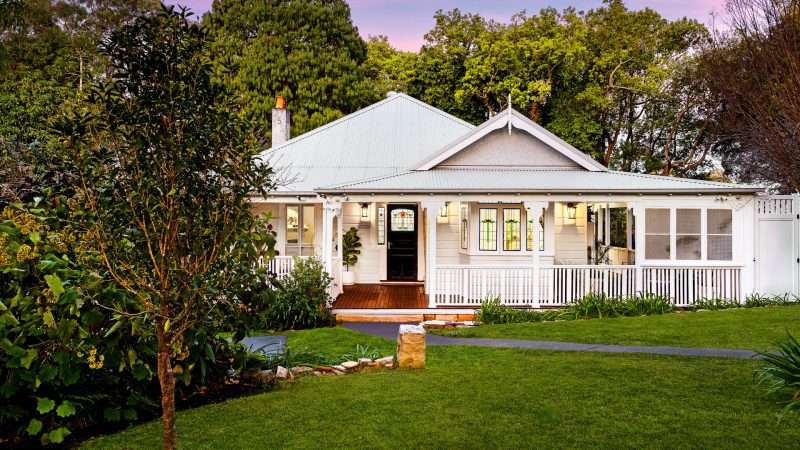 23 Moorecourt Avenue, Springwood NSW 2777