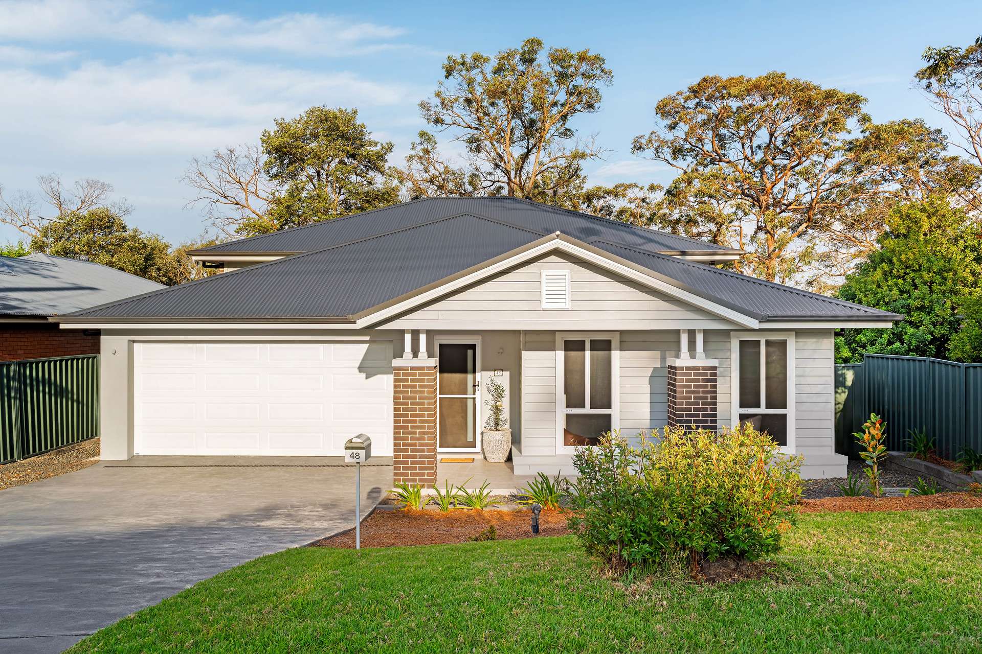 48 Russell Avenue, Valley Heights, NSW 2777 AUS