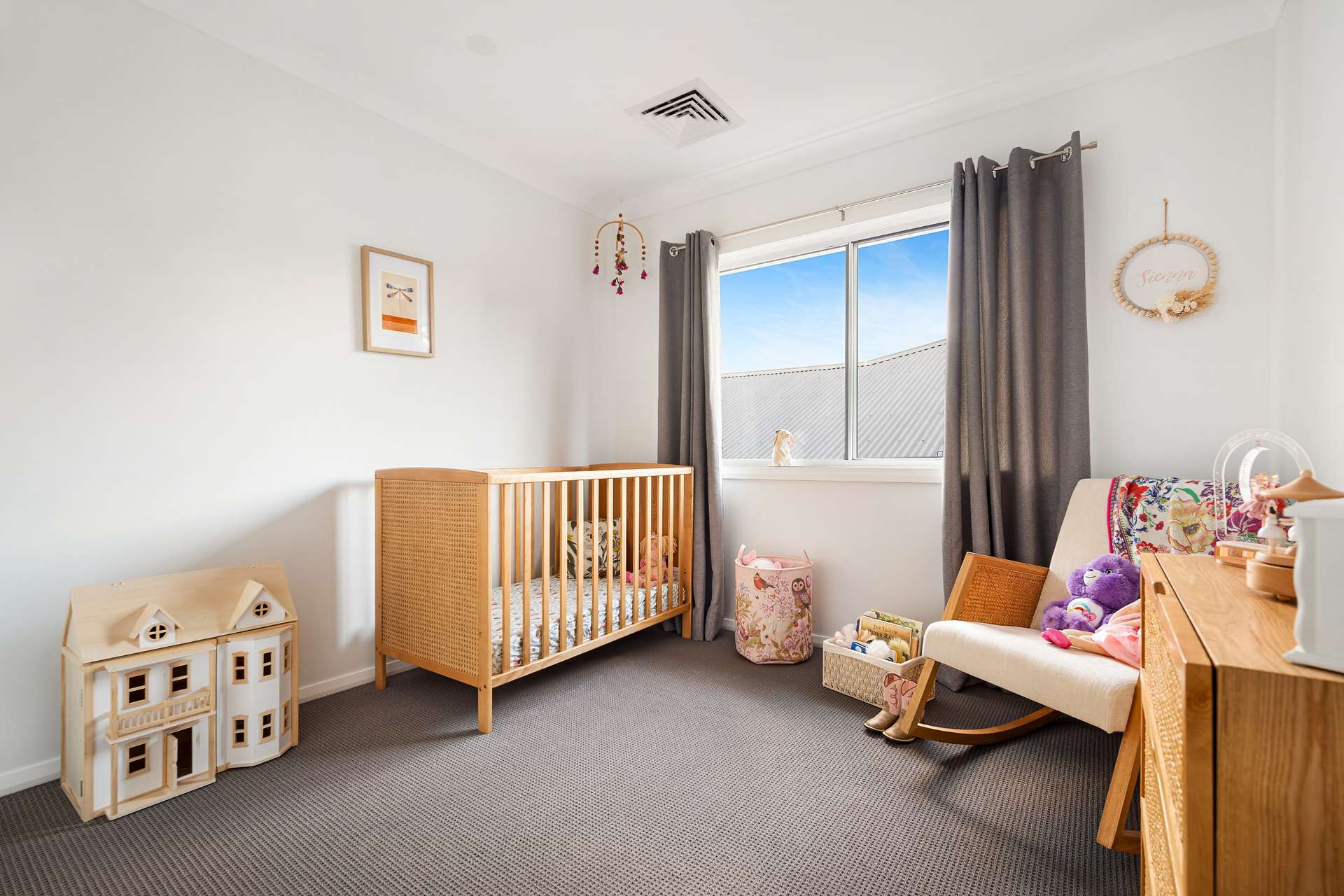 48 Russell Avenue, Valley Heights, NSW 2777 AUS