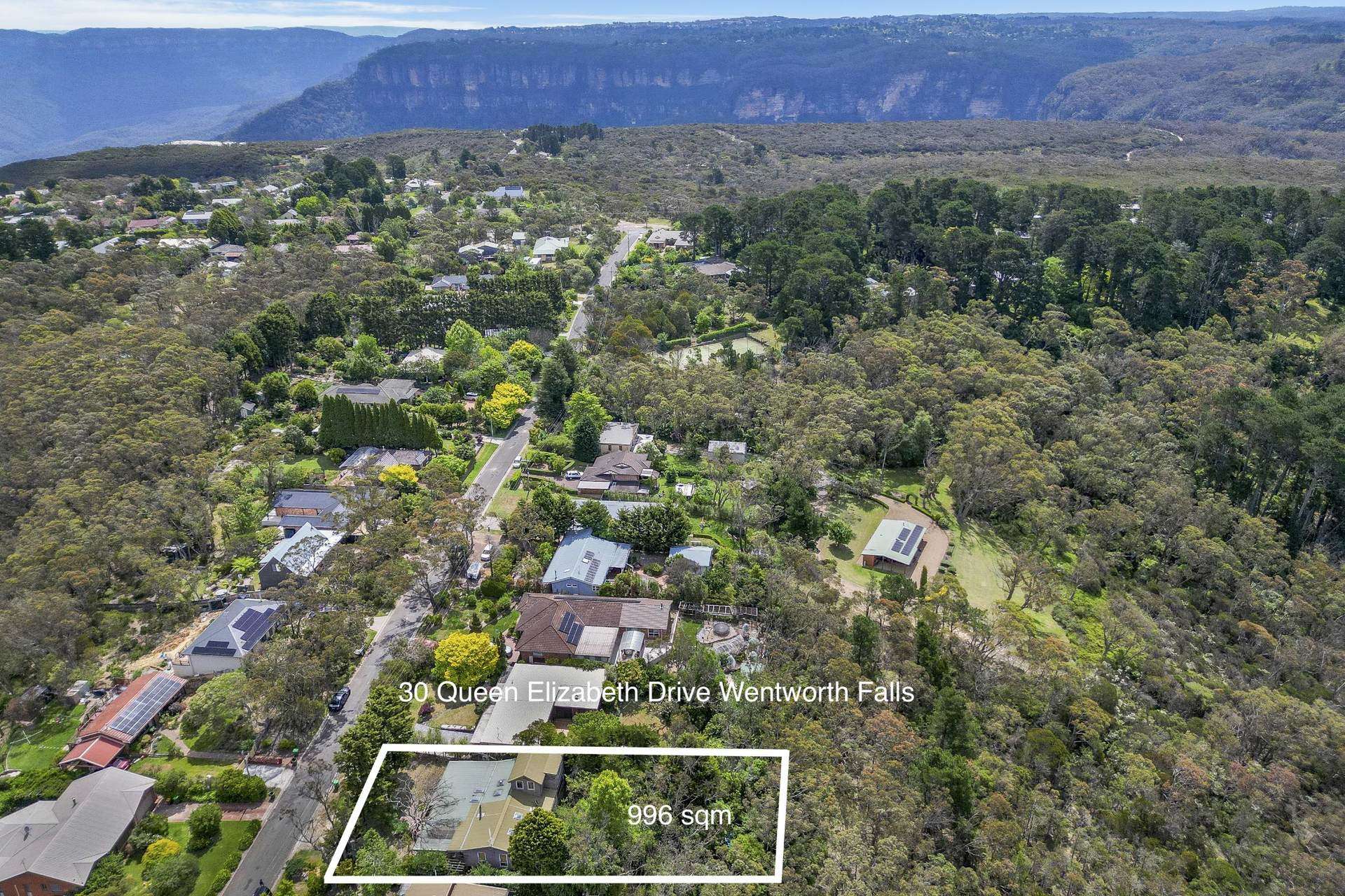 30 Queen Elizabeth Drive, Wentworth Falls, NSW 2782 AUS