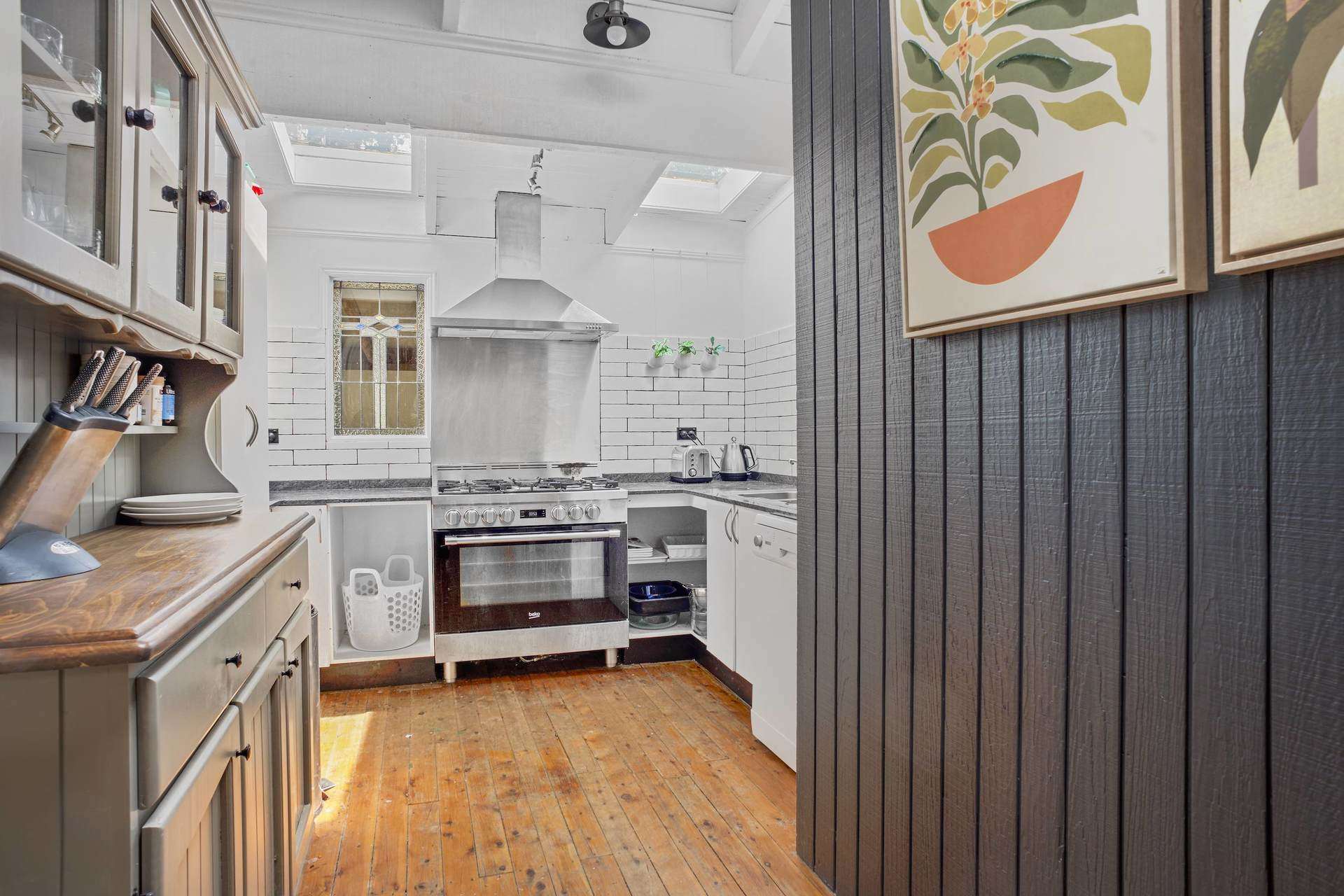 30 Queen Elizabeth Drive, Wentworth Falls, NSW 2782 AUS