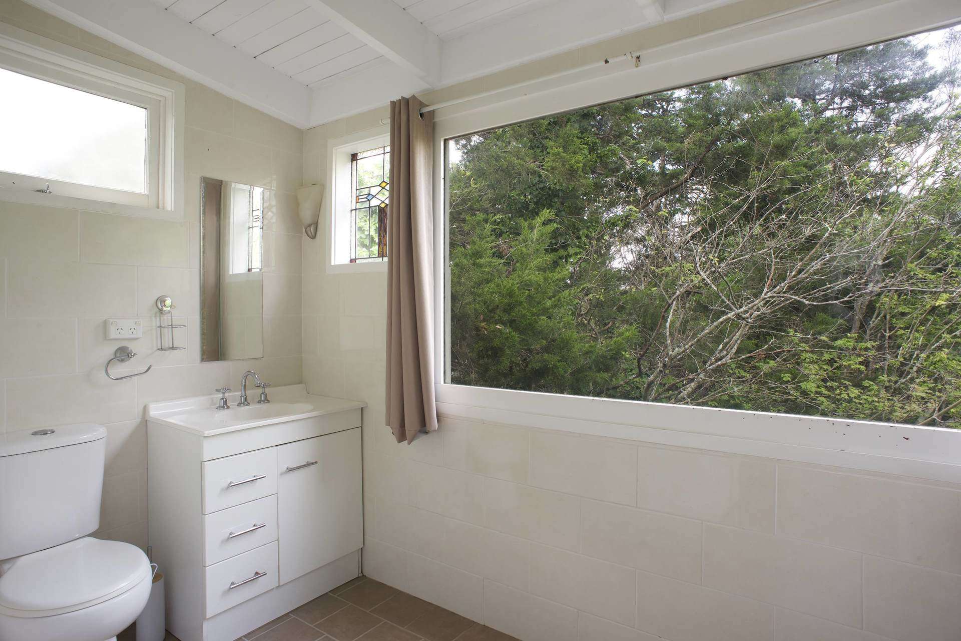 30 Queen Elizabeth Drive, Wentworth Falls, NSW 2782 AUS