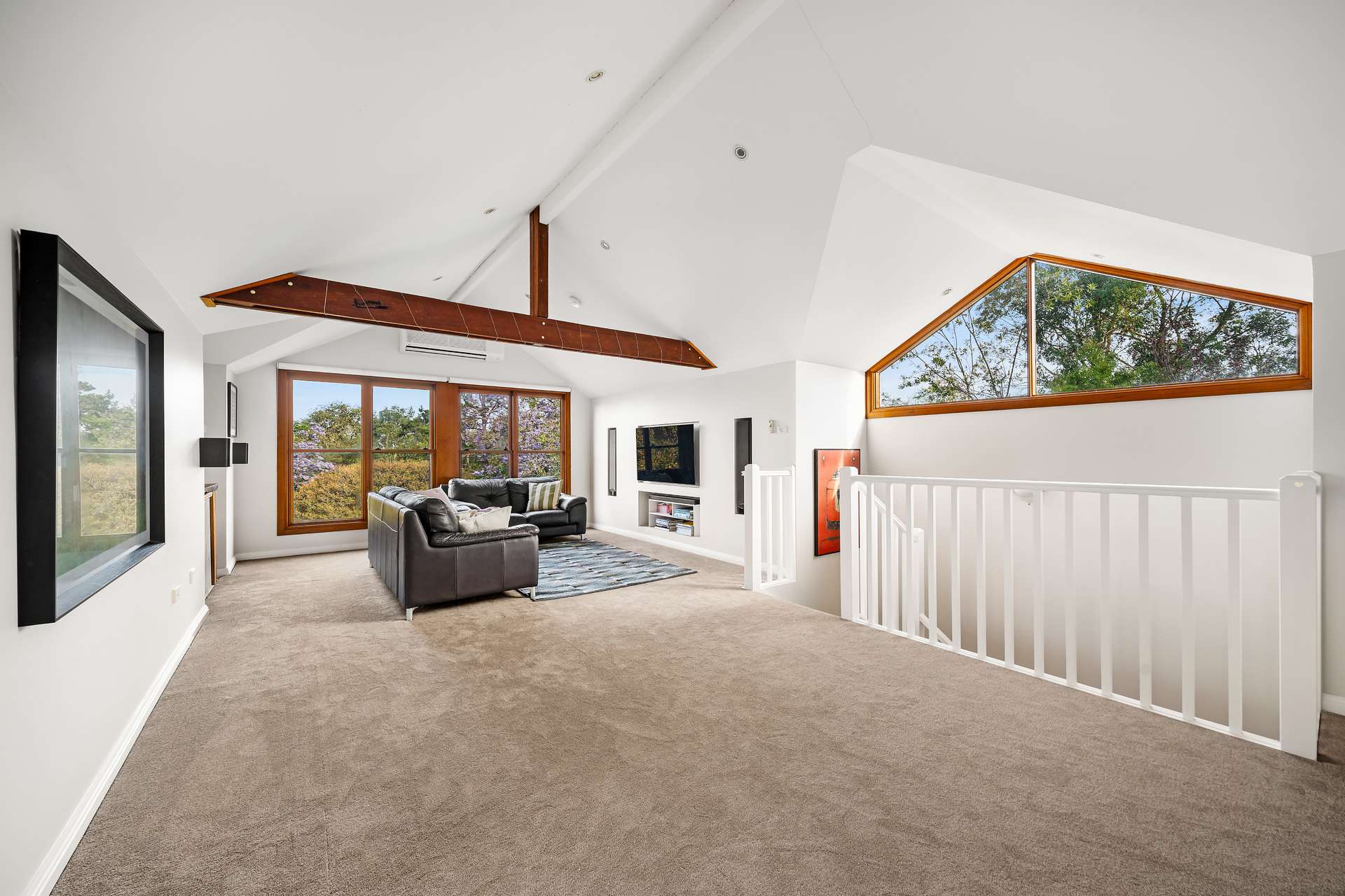 14 Cambridge Street, Valley Heights, NSW 2777 AUS
