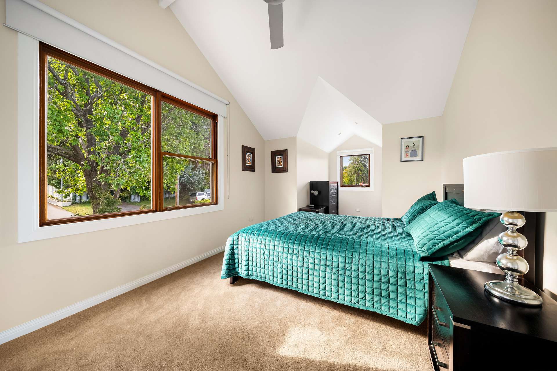 14 Cambridge Street, Valley Heights, NSW 2777 AUS