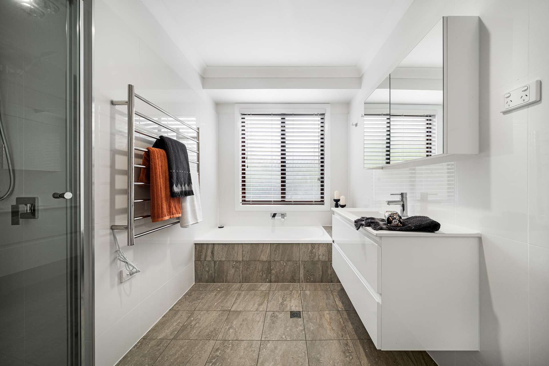 16 Banksia Road, Wentworth Falls, NSW 2782 AUS