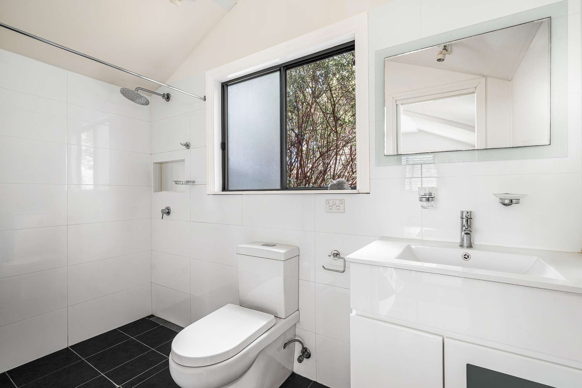 53a Genevieve Road, Bullaburra, NSW 2784 AUS
