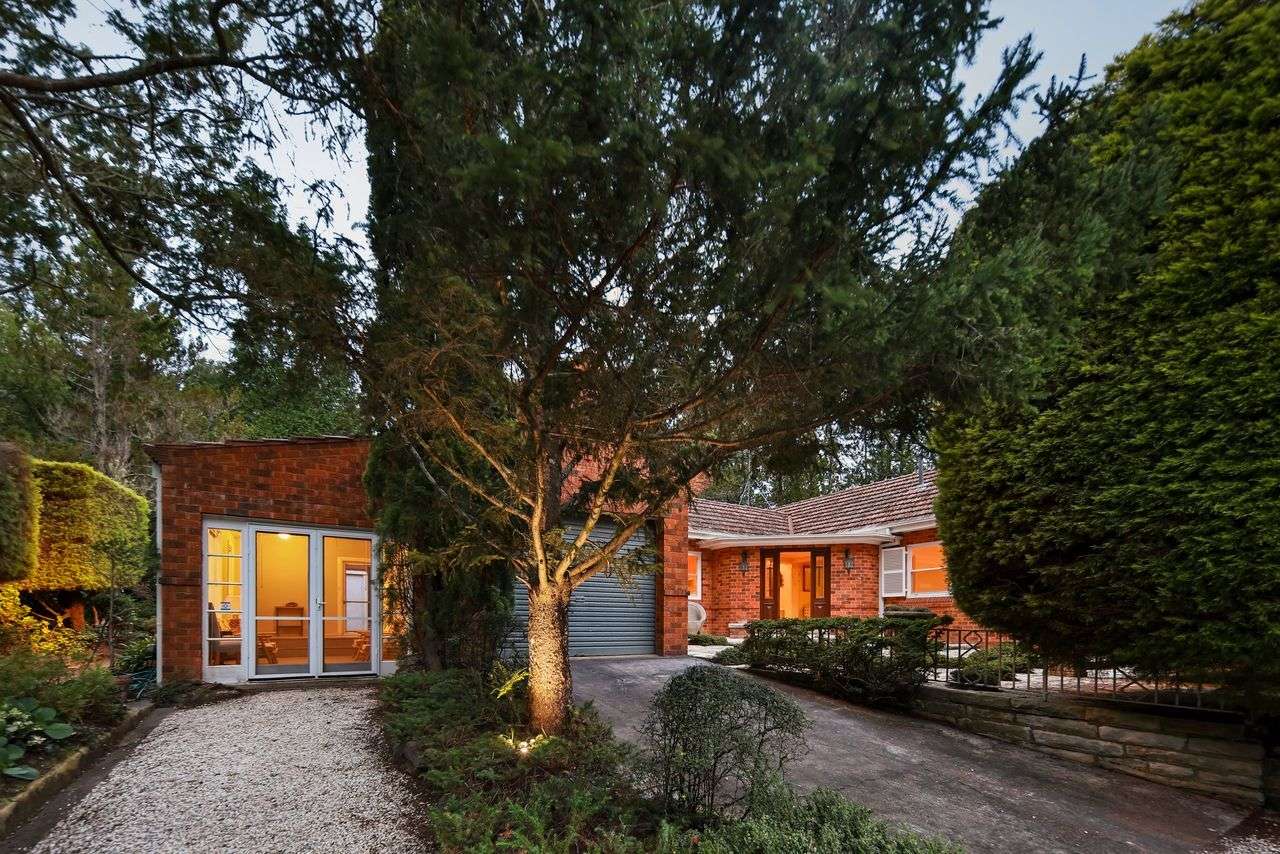 126 Gladstone Road, Leura, NSW 2780 AUS