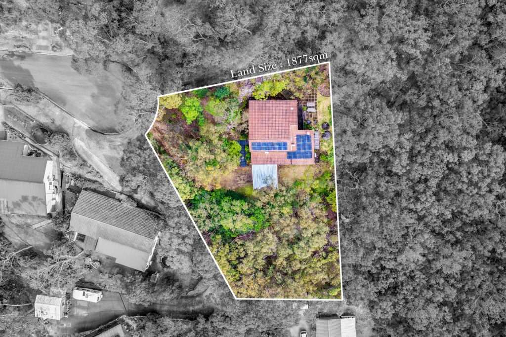 19 Hovea Place, Woodford - Thumbnail 2