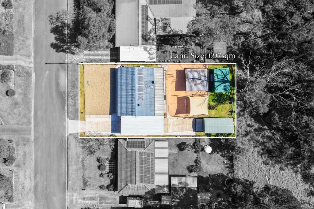 19 Dunoon Drive, Hazelbrook - Thumbnail 2