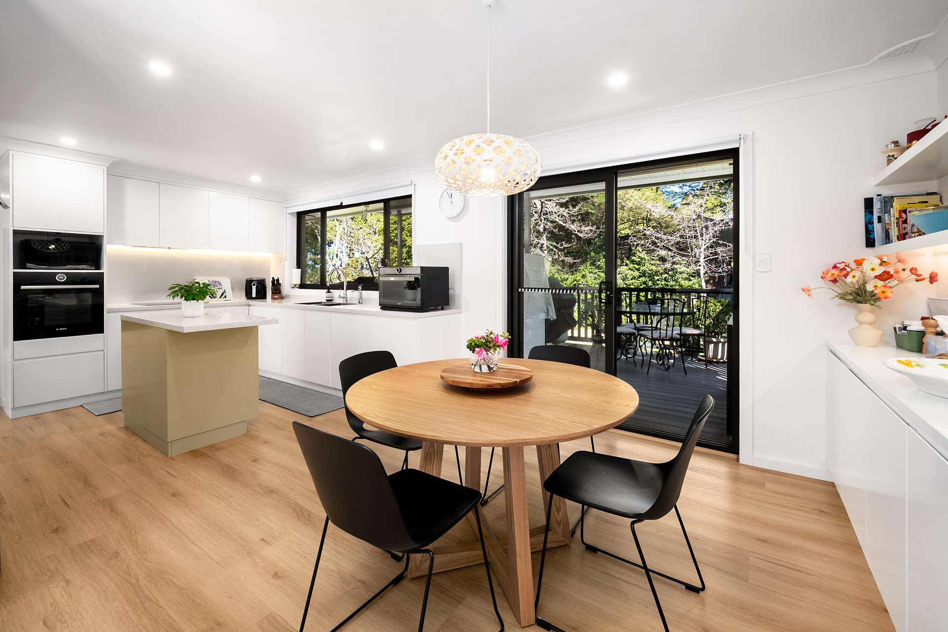 35 Hume Avenue, Wentworth Falls, NSW 2782 AUS